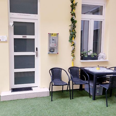 B2 City Center, Dohany Street Будапеща Екстериор снимка